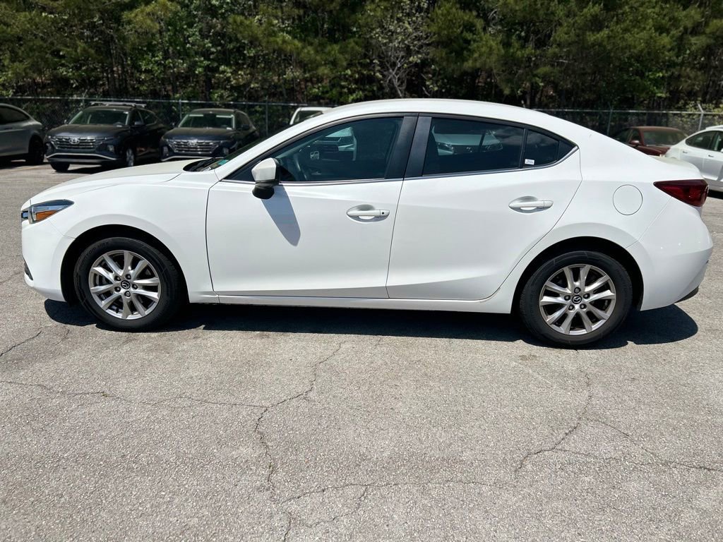 Used 2018 MAZDA MAZDA3 Sport w/ Preferred Equipment Package FWD image 4