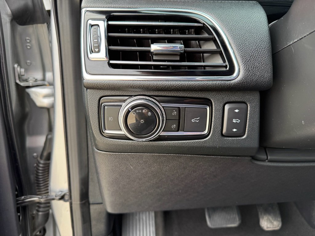 Used 2020 Lincoln Navigator Reserve image 17