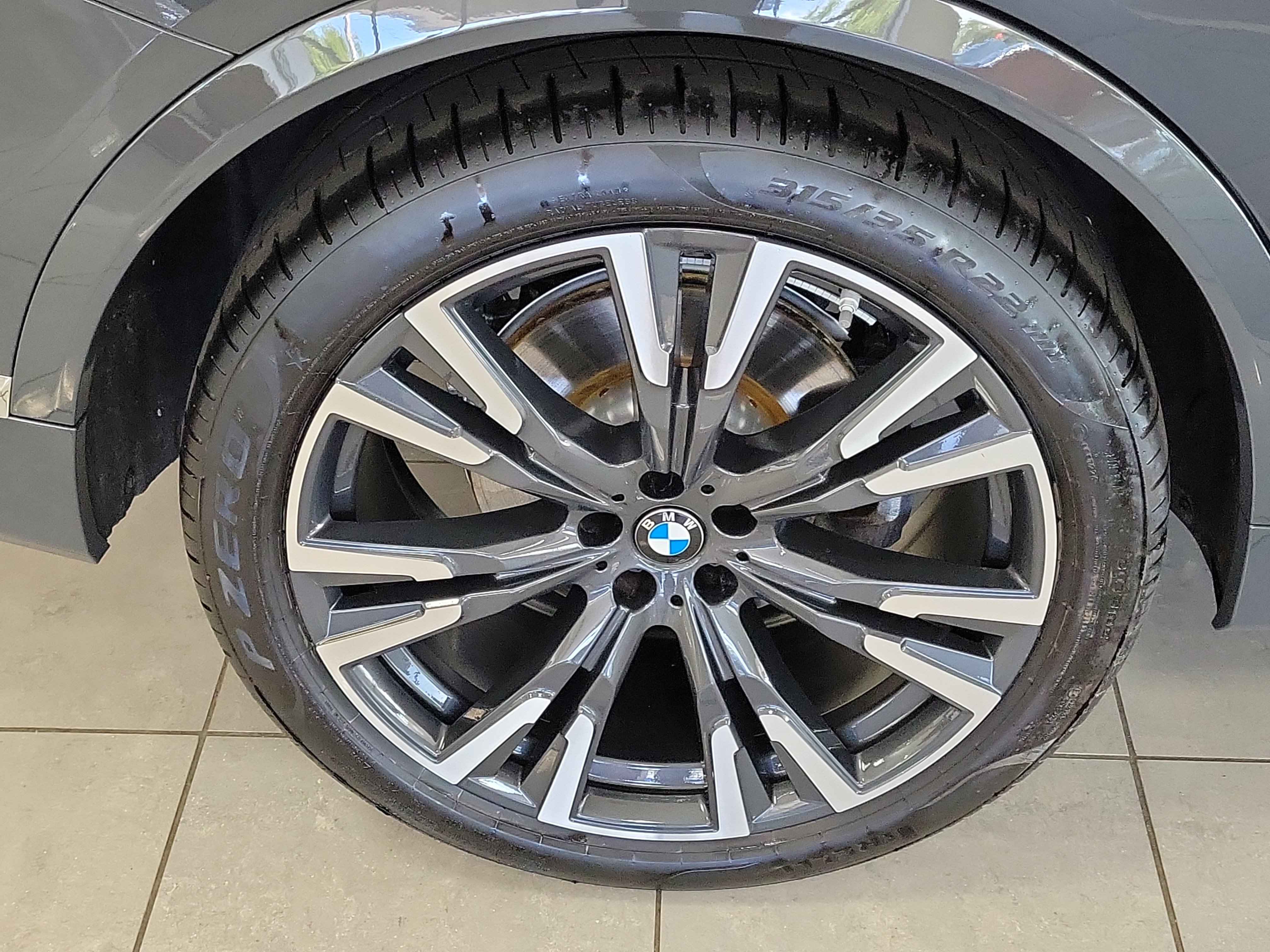 Used 2026 BMW X7 xDrive40i AWD/4WD image 7