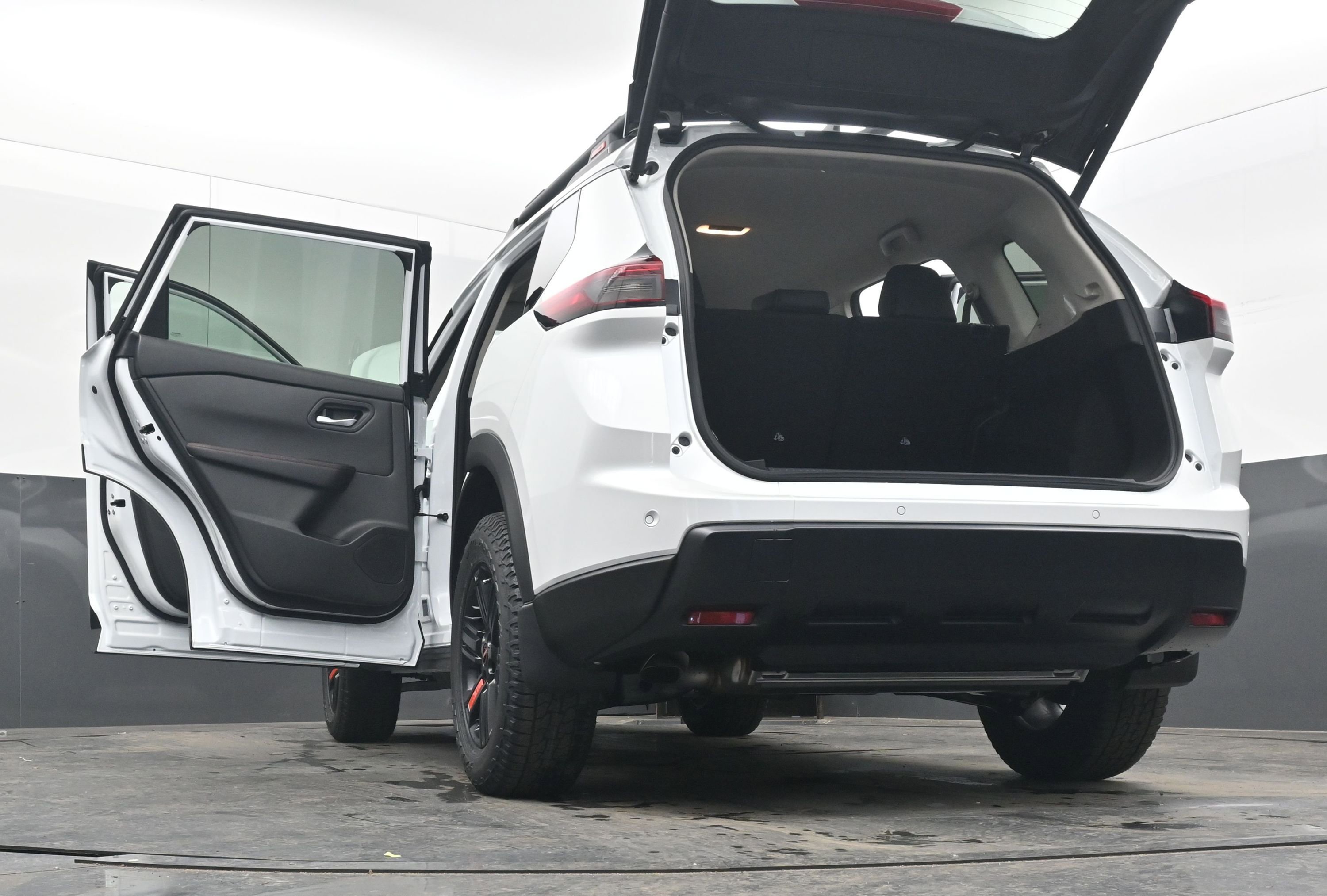 New 2026 Nissan Rogue SV w/ Rock Creek Premium Package AWD/4WD image 41