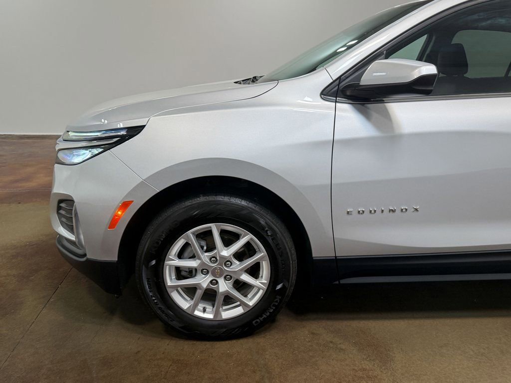 Used 2022 Chevrolet Equinox LT image 38