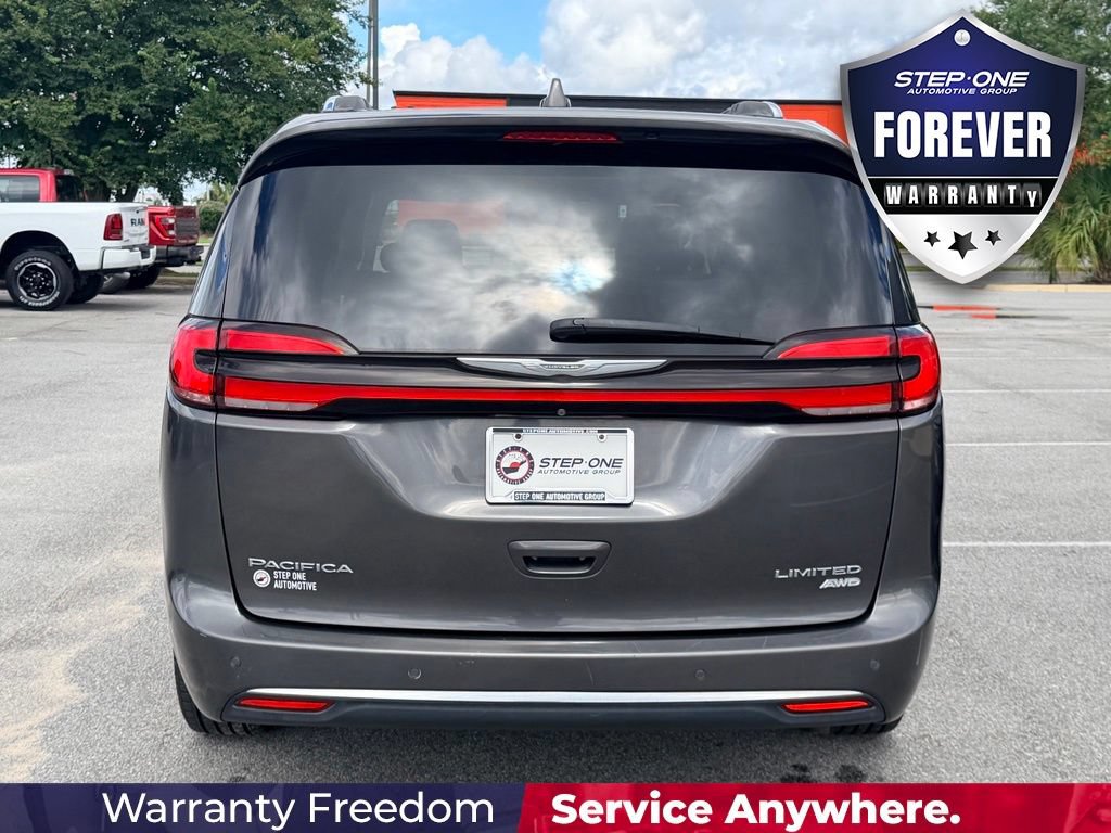 Used 2021 Chrysler Pacifica Limited AWD/4WD image 6