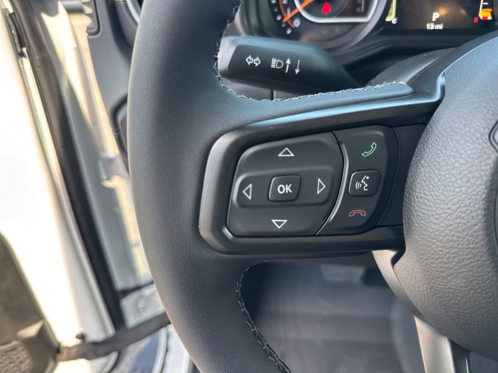 New 2025 Jeep Gladiator Sport image 16