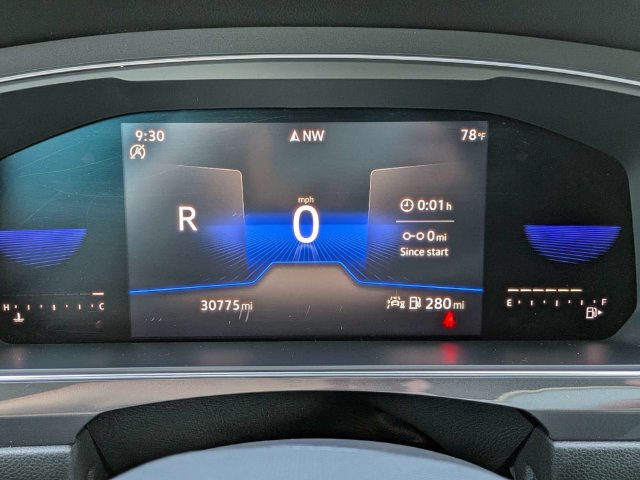 Certified 2023 Volkswagen Tiguan SE w/ Panoramic Sunroof Package FWD image 28
