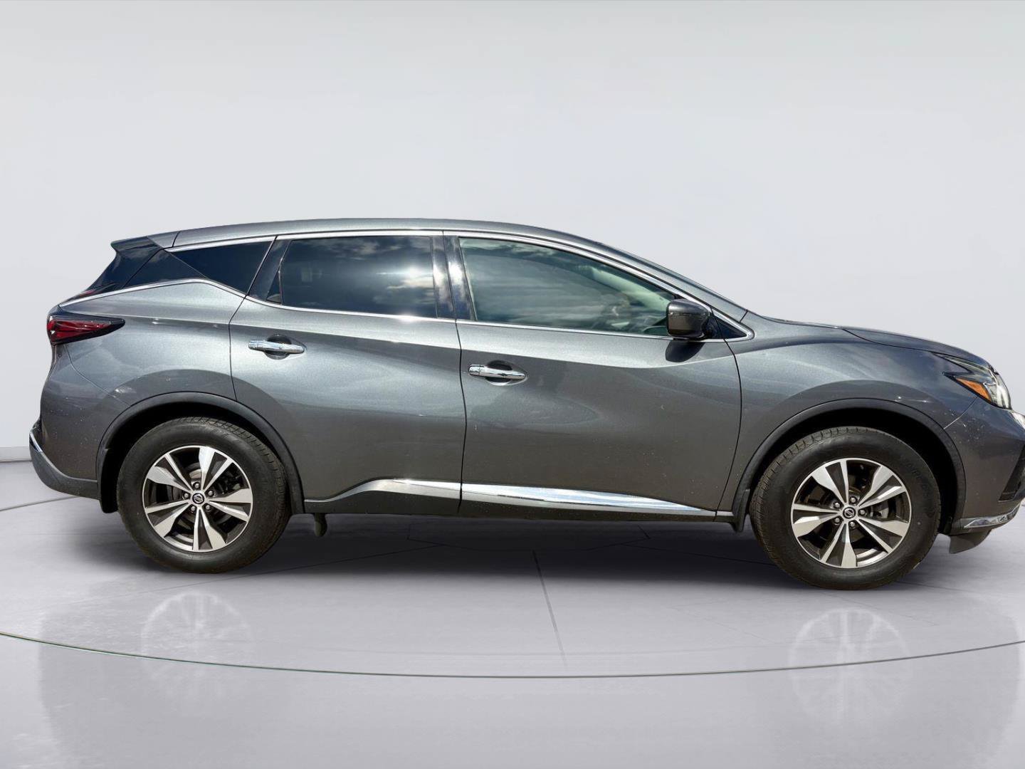 Used 2019 Nissan Murano S w/ Cargo Package FWD image 2
