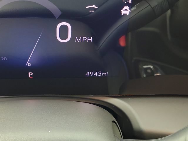 Used 2026 Buick Encore GX Sport Touring w/ Advanced Technology Package FWD image 2