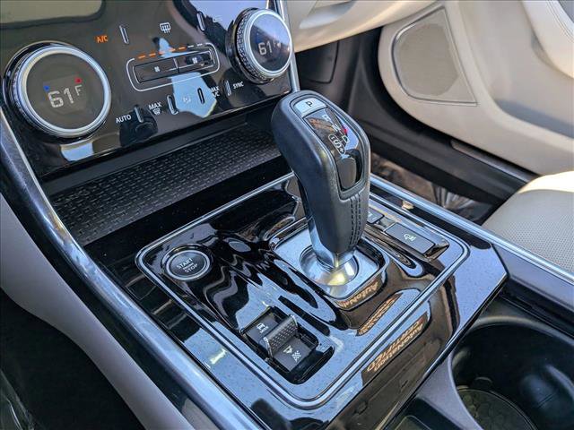 Used 2020 Jaguar XE S image 11