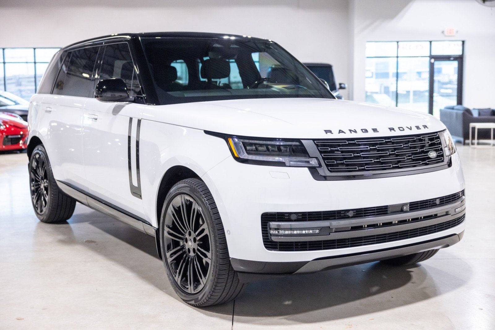 Used 2024 Land Rover Range Rover Long Wheelbase Autobiography AWD/4WD image 10