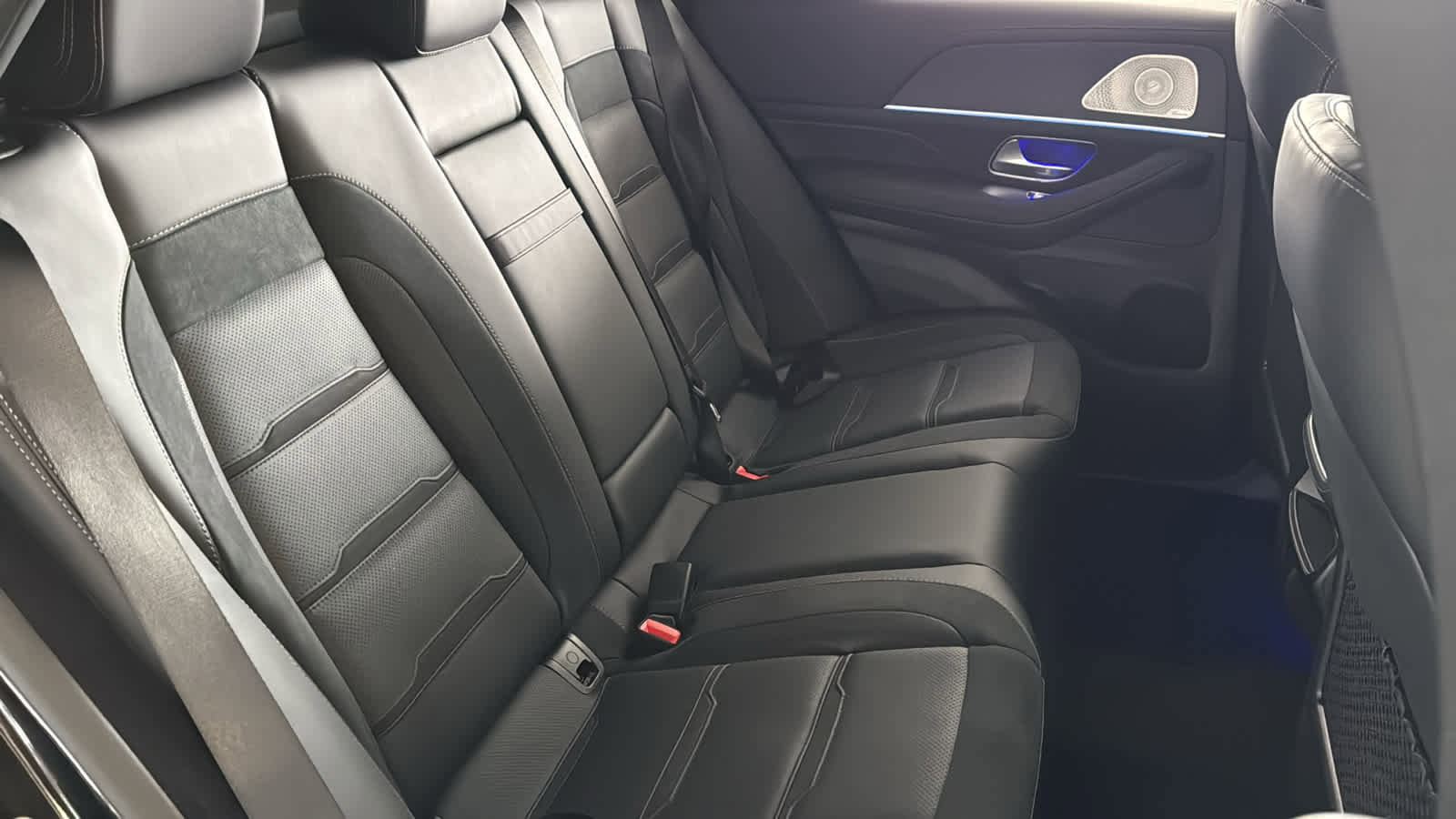 New 2026 Mercedes-Benz GLE 53 AMG 4MATIC Coupe image 36