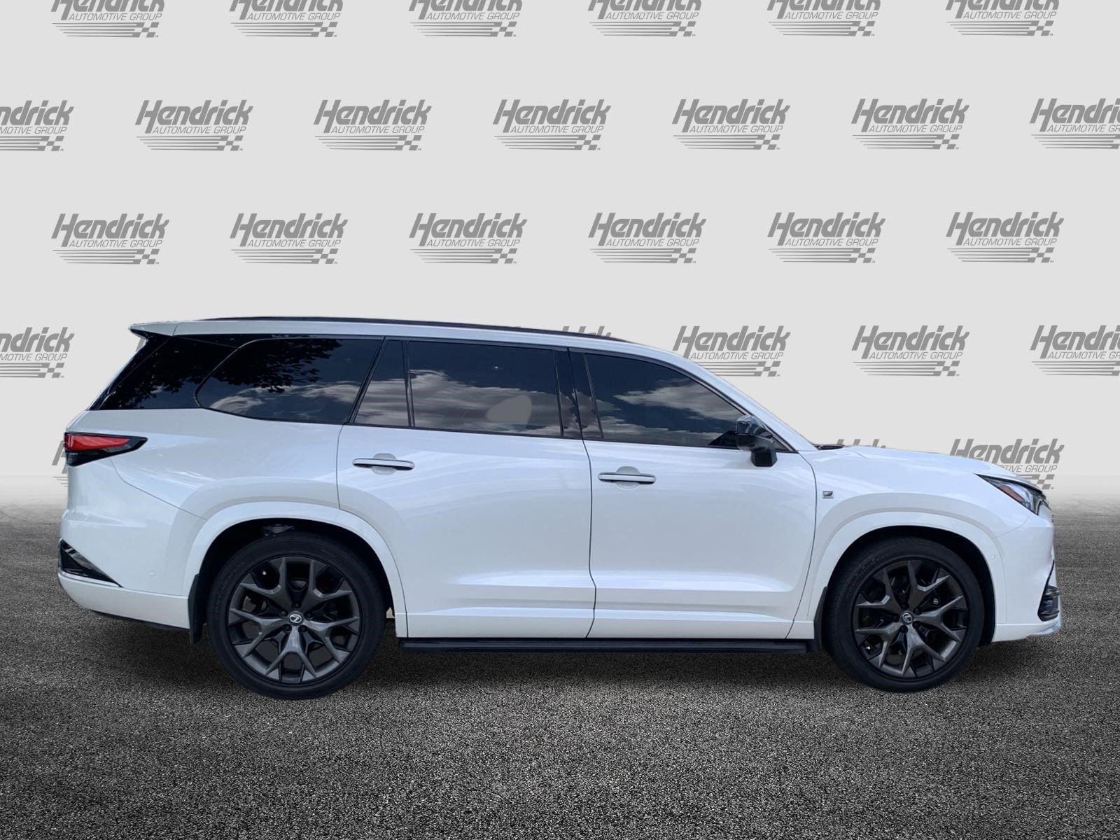 Certified 2026 Lexus TX 500h AWD w/ Technology Package image 11