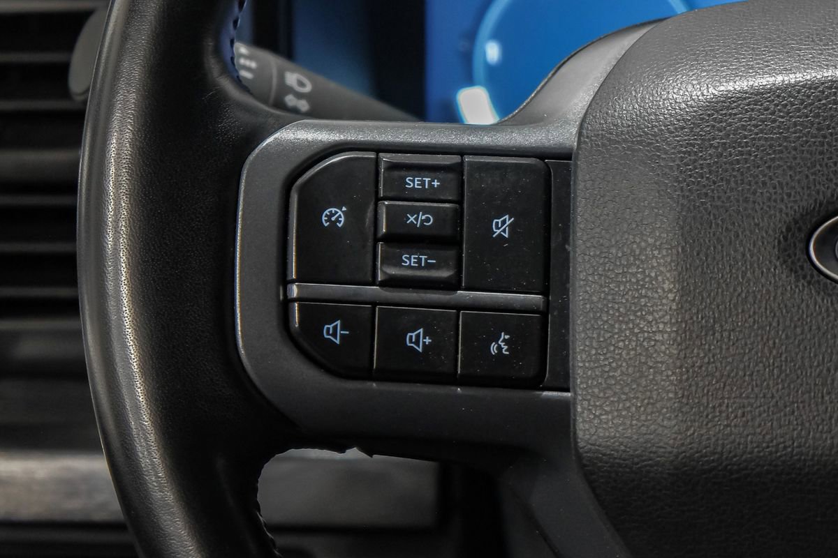 Used 2024 Ford F350 Lariat AWD/4WD image 16