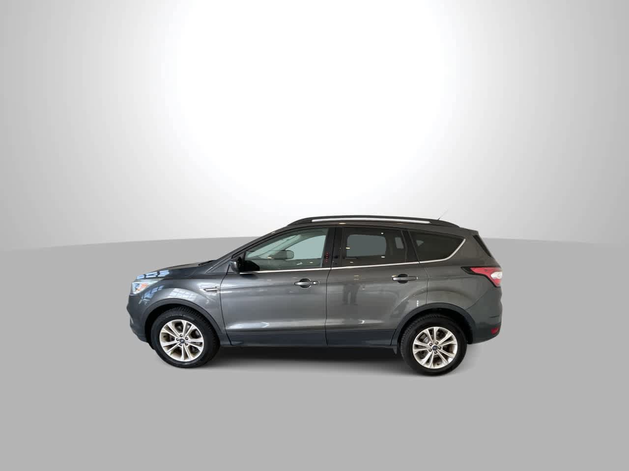 Used 2018 Ford Escape SE AWD/4WD image 5