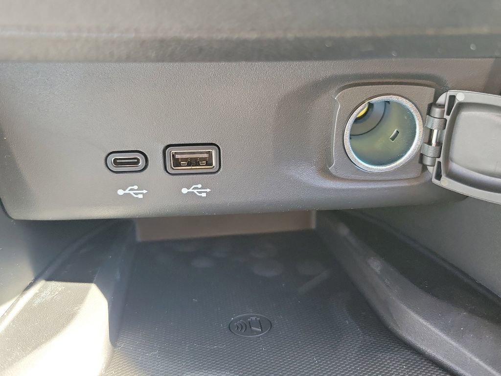 New 2025 Buick Envista Sport Touring FWD image 33