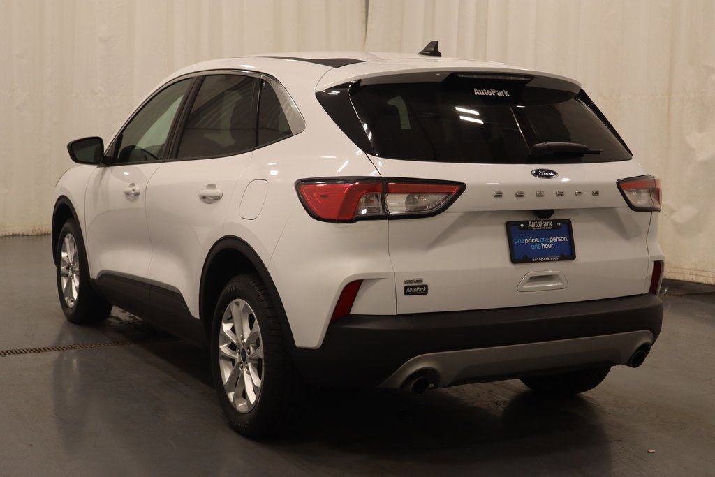 Used 2022 Ford Escape SE image 7