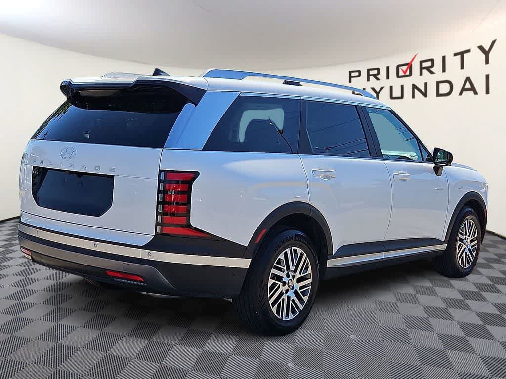 Used 2026 Hyundai Palisade SEL FWD image 4