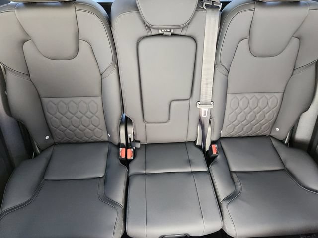 New 2026 Volvo XC90 T8 Plus w/ Protection Package AWD/4WD image 14