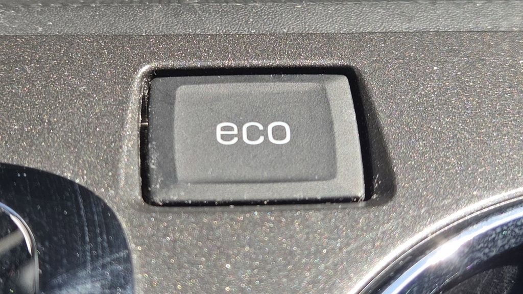 Used 2012 GMC Terrain SLT w/ LPO, Chrome Package image 6