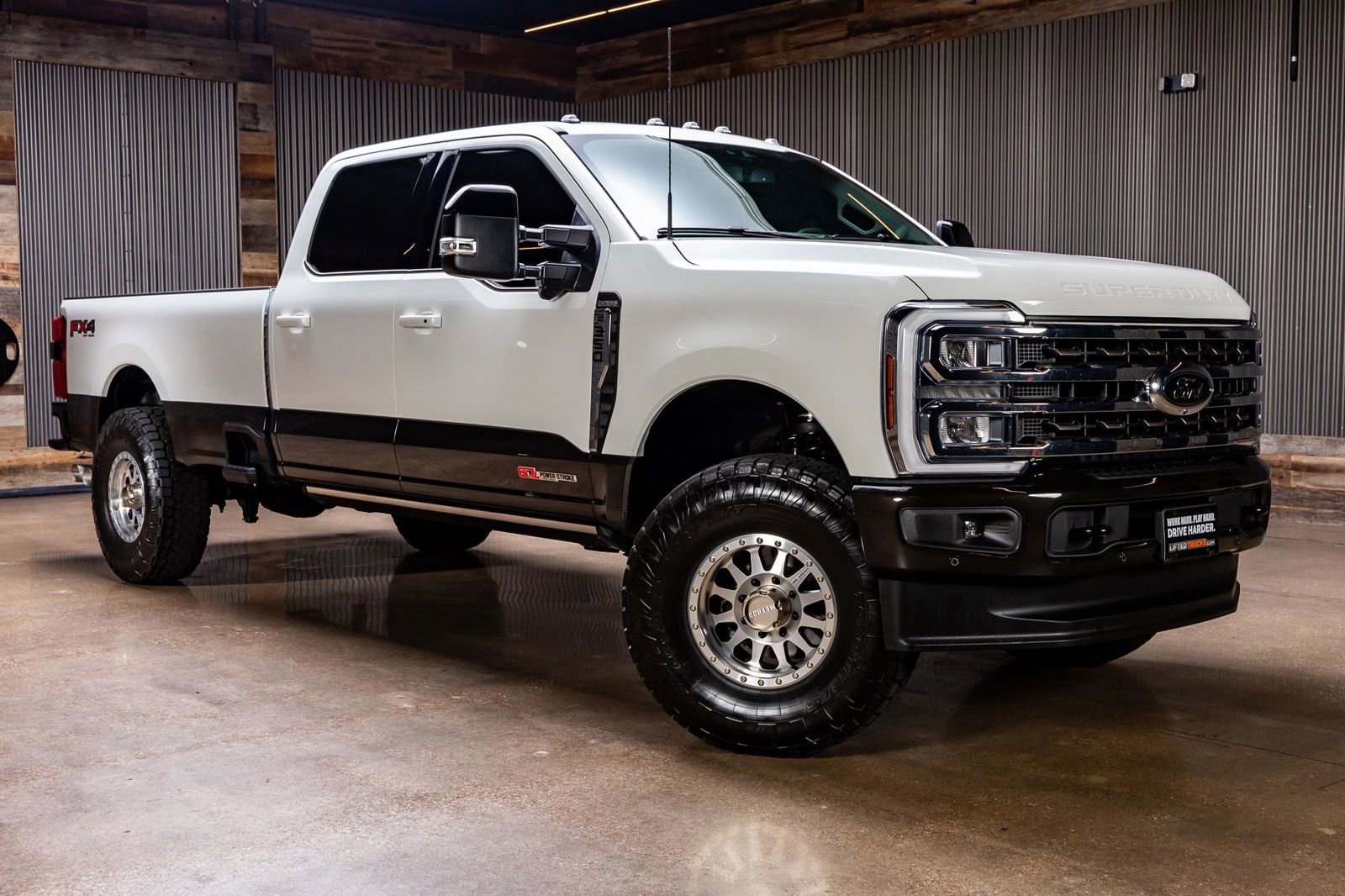 Used 2025 Ford F350 King Ranch w/ FX4 Off-Road Package video 1