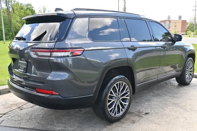 Used 2022 Jeep Grand Cherokee L Laredo AWD/4WD image 5