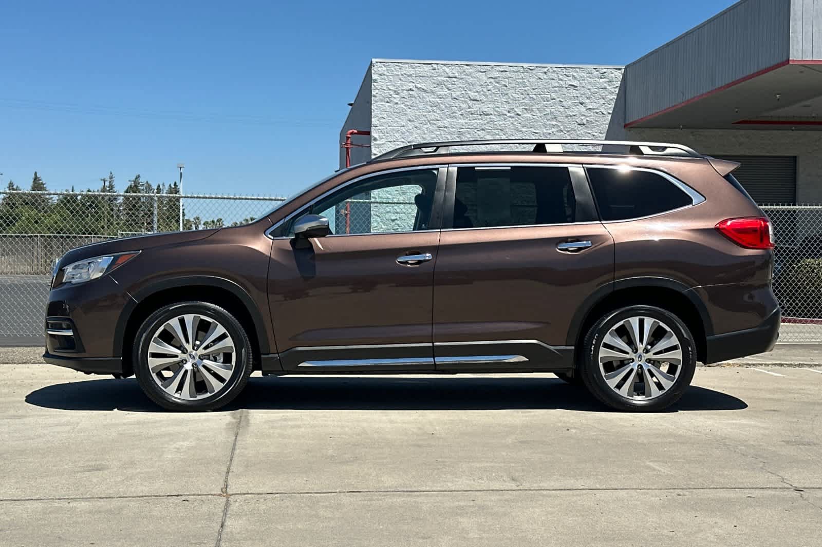 Used 2021 Subaru Ascent Touring AWD/4WD image 6
