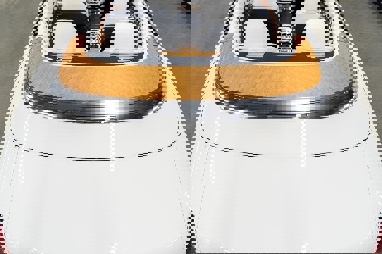 Used 2016 Rolls-Royce Dawn image 19