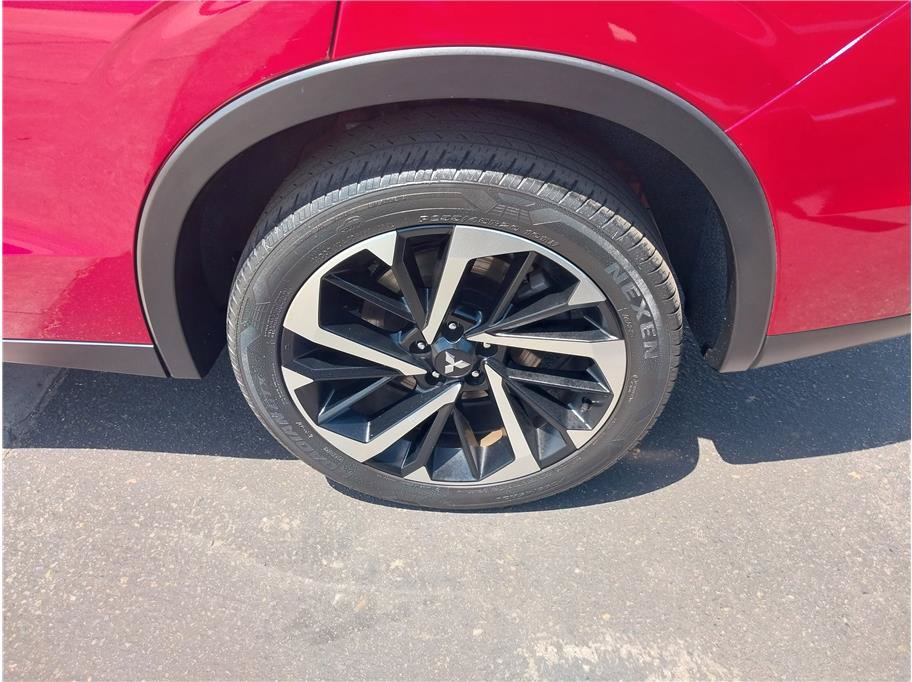 Used 2022 Mitsubishi Outlander SE FWD image 9