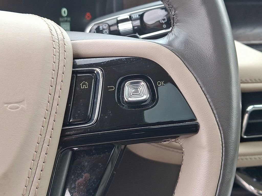 Used 2023 Lincoln Aviator Reserve w/ Equipment Group 201A AWD/4WD image 24