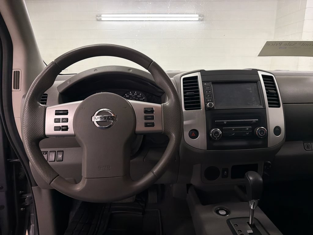Used 2020 Nissan Frontier SV RWD image 9