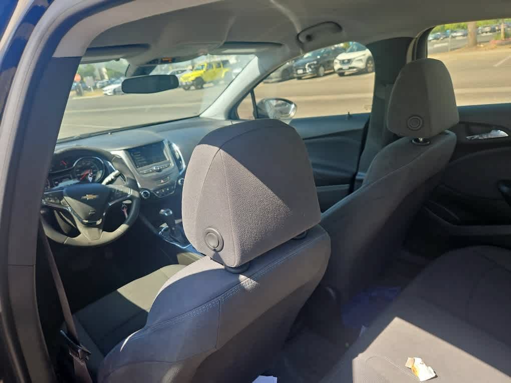 Used 2019 Chevrolet Cruze LT w/ LT Fleet Convenience Package FWD image 11