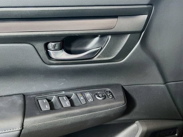 Used 2025 Honda CR-V EX image 17