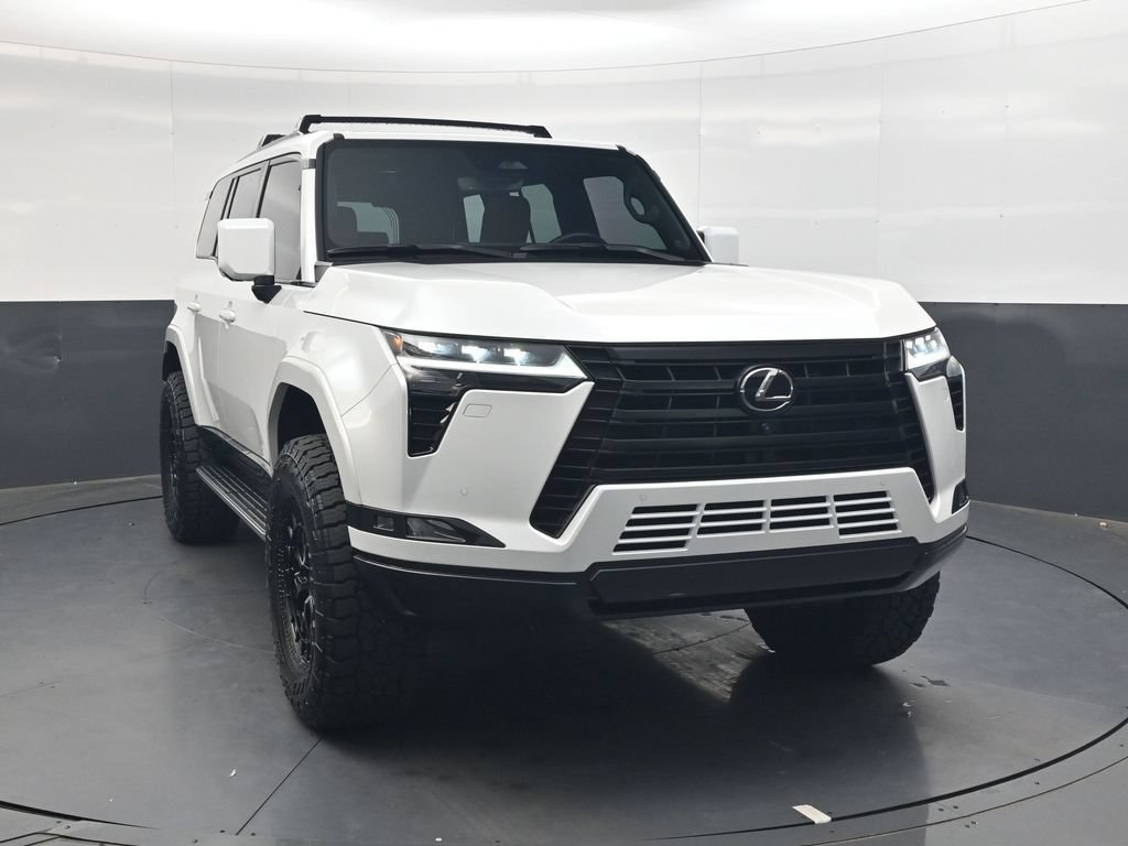 Used 2026 Lexus GX 550 w/ Accessory Package (2T) AWD/4WD image 2