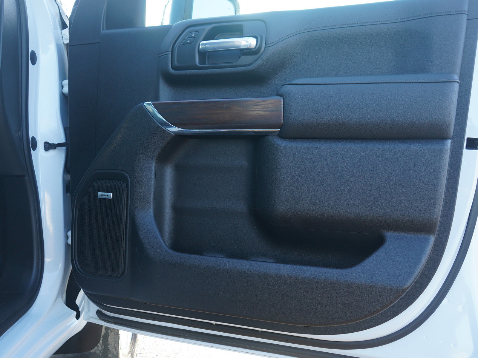 Used 2021 GMC Sierra 3500 SLT w/ SLT Premium Package image 11