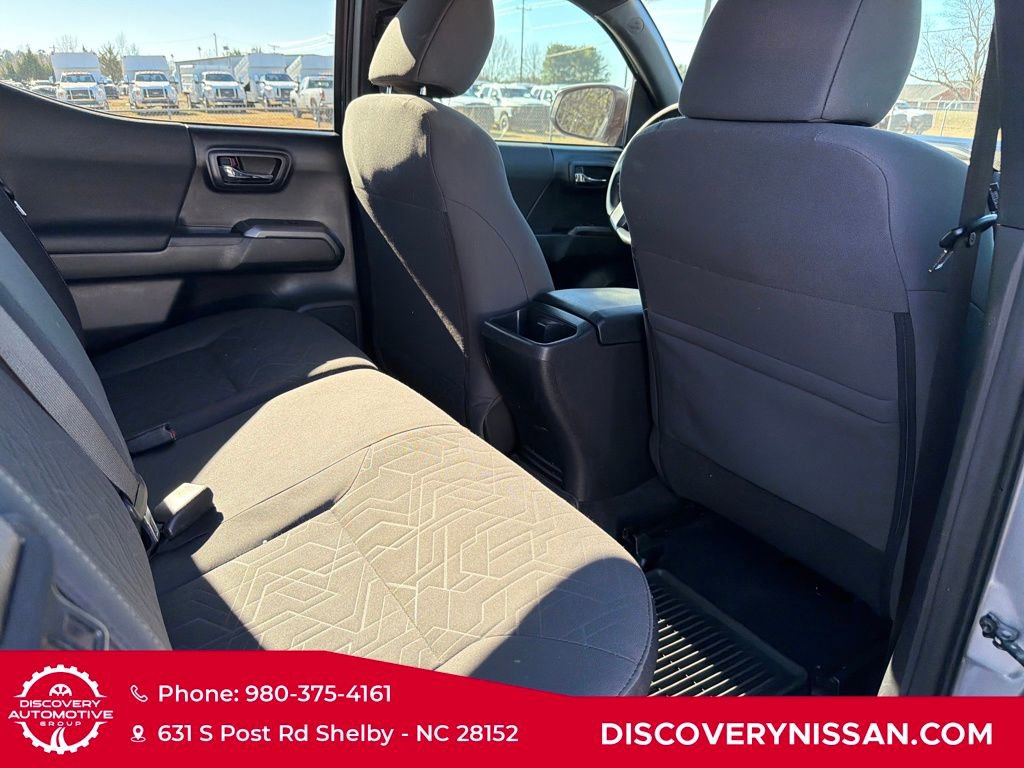 Used 2016 Toyota Tacoma TRD Sport image 35