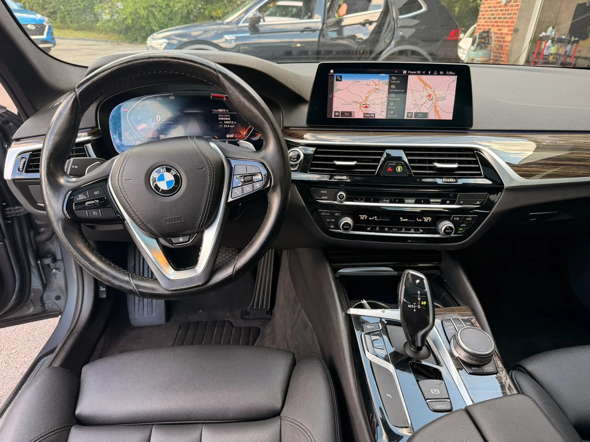 Used 2020 BMW 530i xDrive w/ Convenience Package AWD/4WD image 9