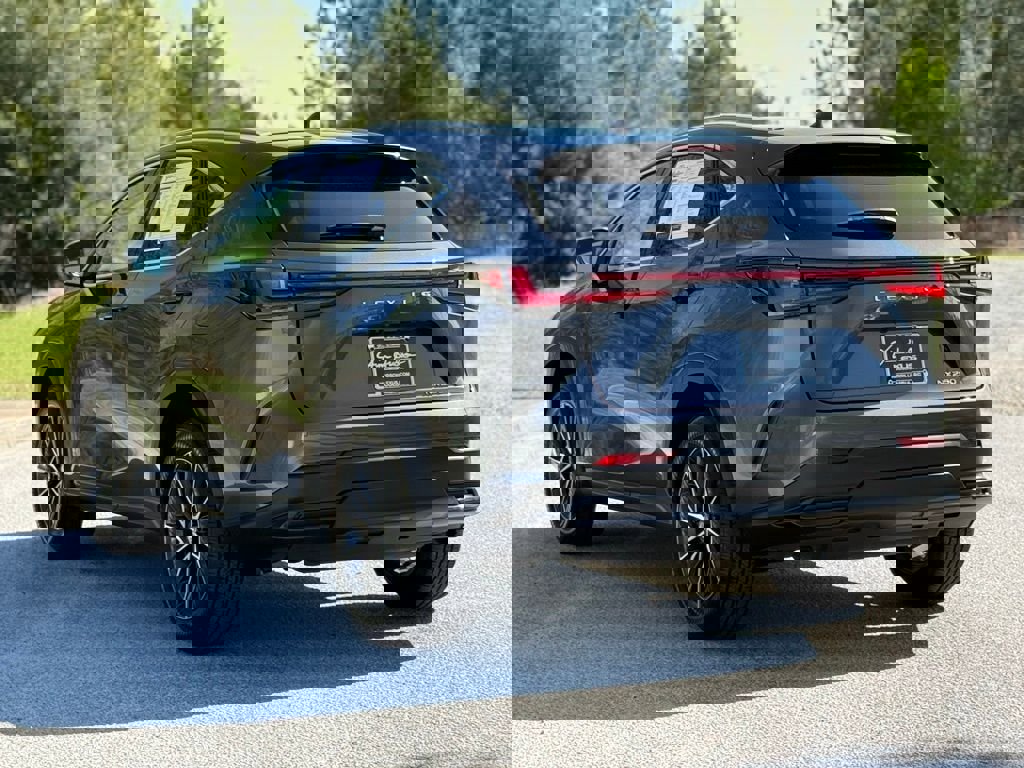 Used 2024 Lexus NX 250 FWD image 11