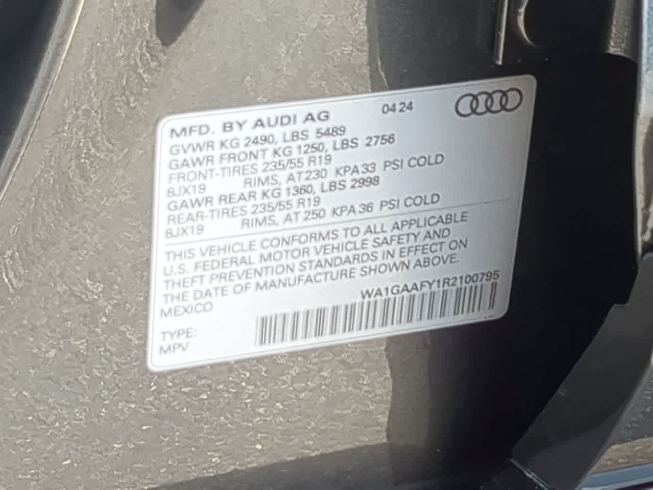 Used 2024 Audi Q5 2.0T Premium w/ Summer of Audi Package AWD/4WD image 37