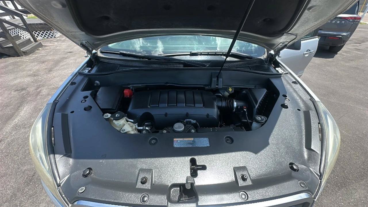 Used 2014 GMC Acadia SLE FWD image 35