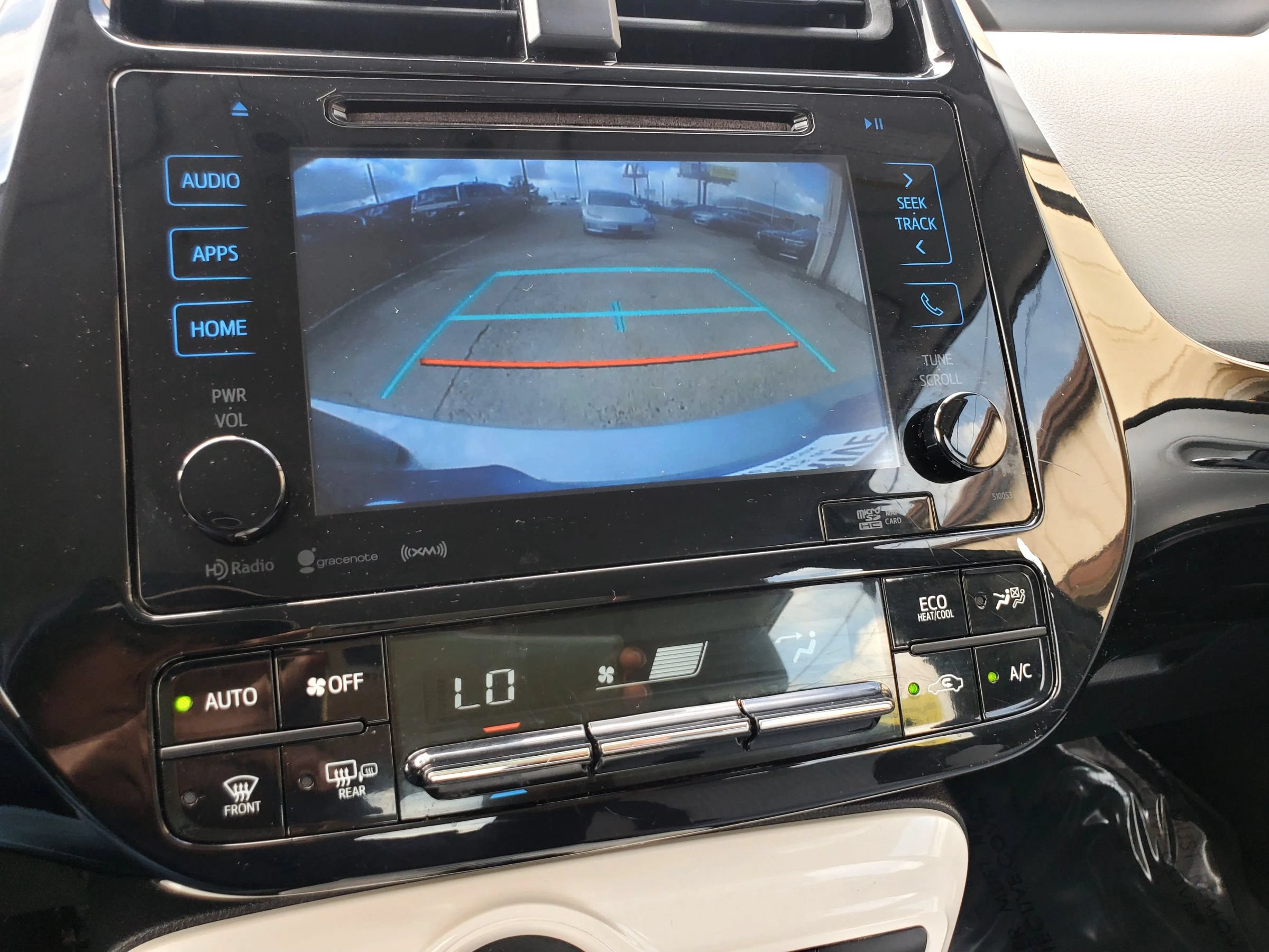 Used 2017 Toyota Prius Three w/ Carpet Mat Package FWD image 3