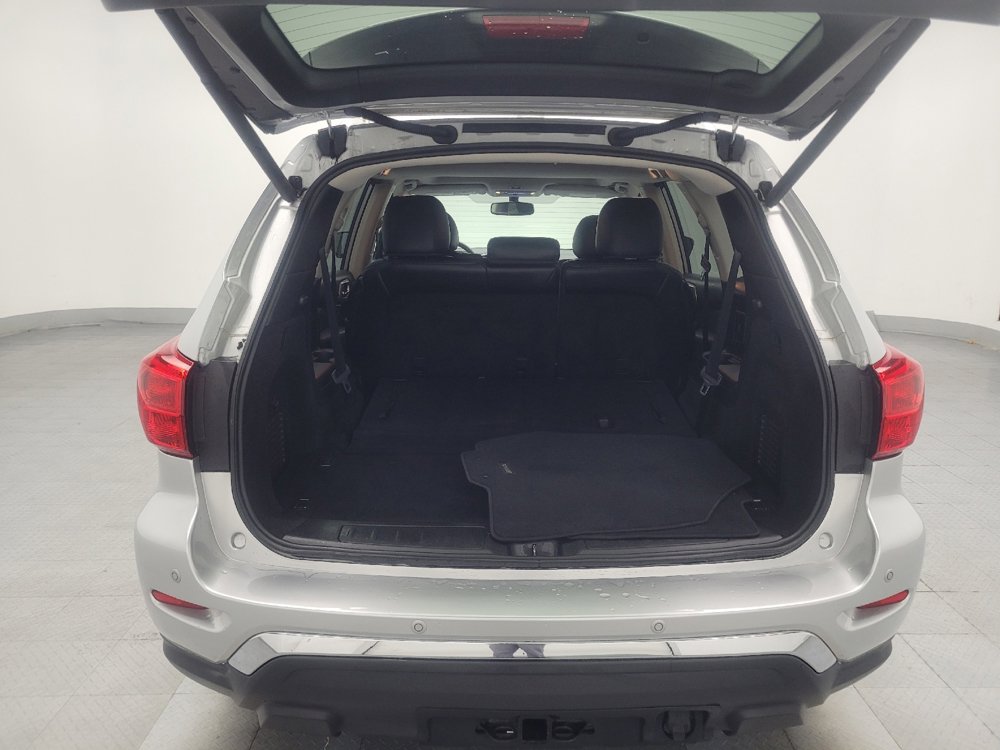 Used 2019 Nissan Pathfinder Platinum image 29
