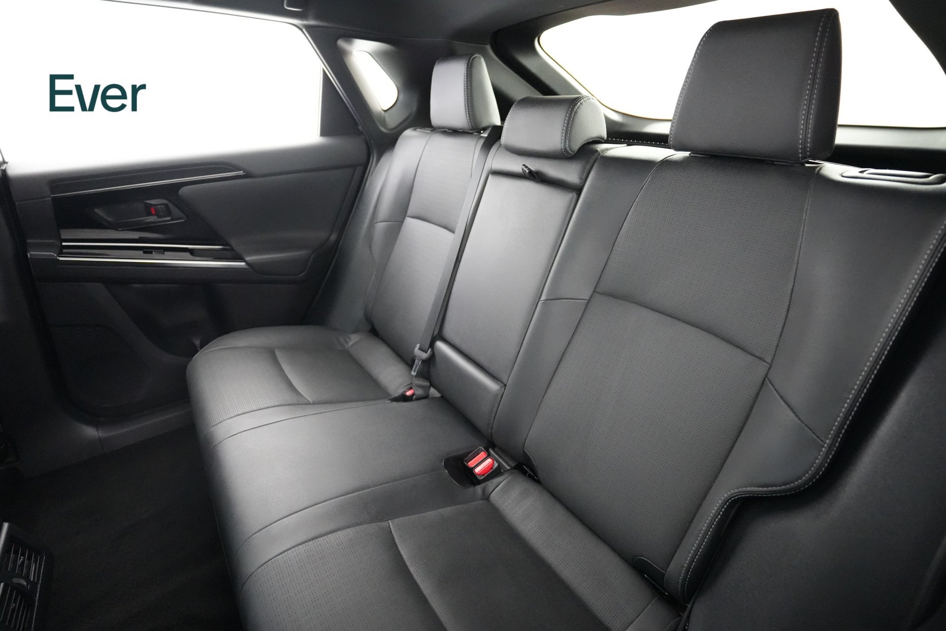 Used 2023 Subaru Solterra AWD image 24