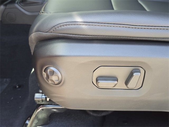 New 2025 Jeep Wrangler Sahara image 9