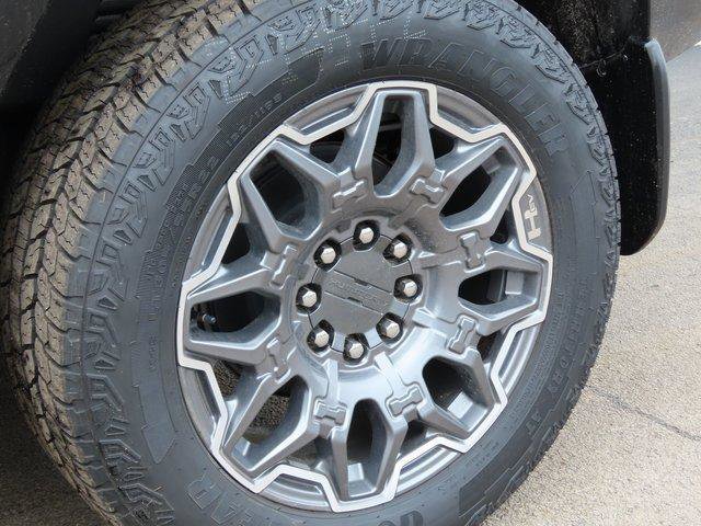 New 2025 GMC Hummer EV 3X w/ LPO, Sport Package image 36