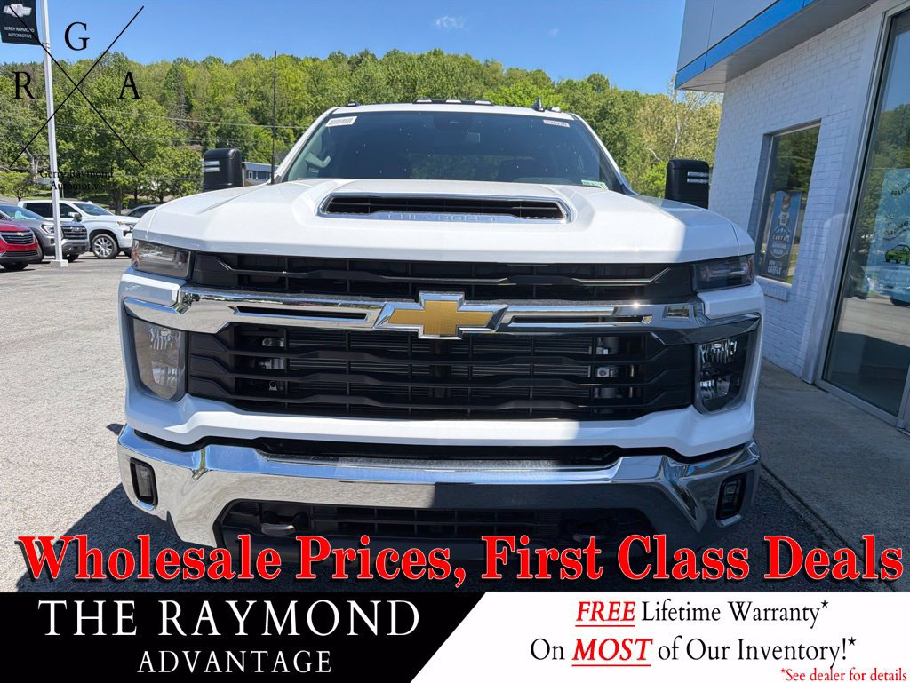 New 2026 Chevrolet Silverado 3500 LT AWD/4WD image 2