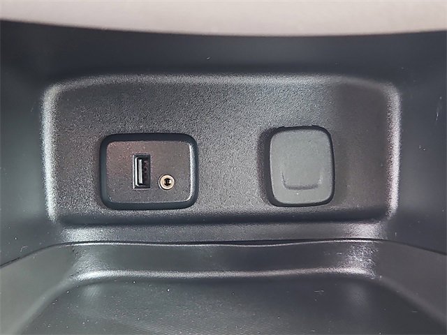 Used 2018 Chevrolet Equinox LS w/ LPO, Cargo Package image 18