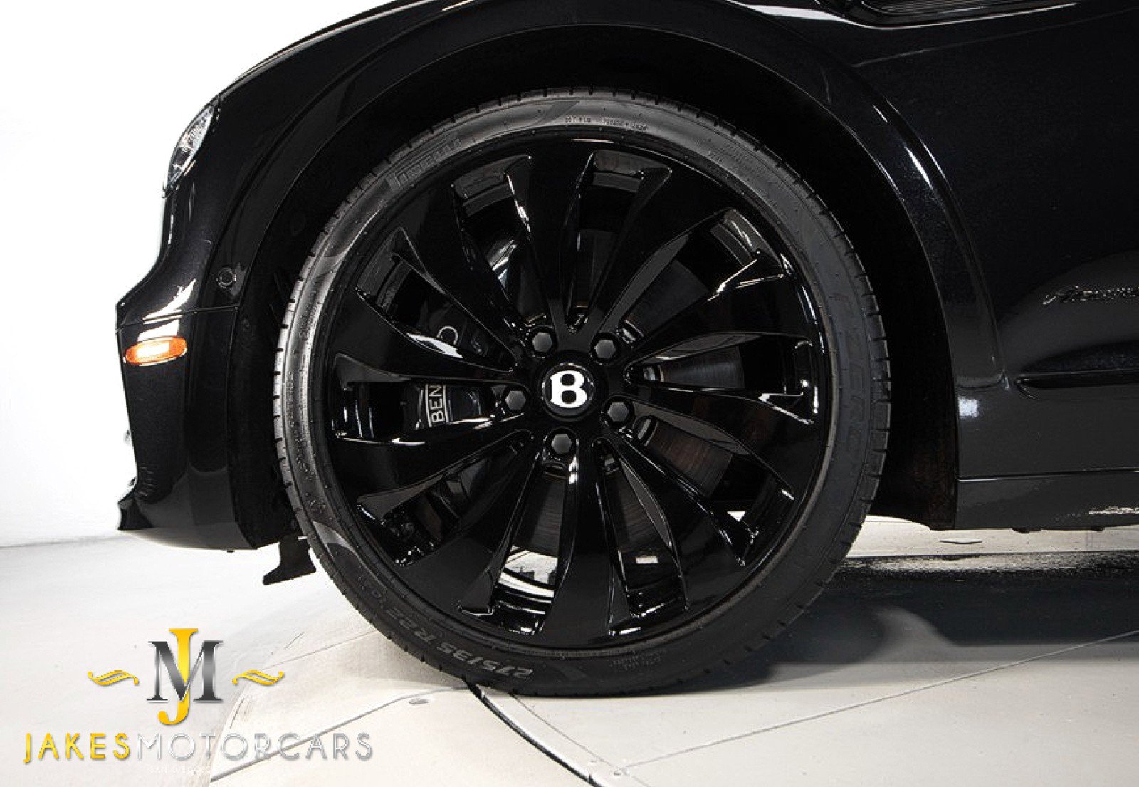 Used 2023 Bentley Flying Spur Azure image 68