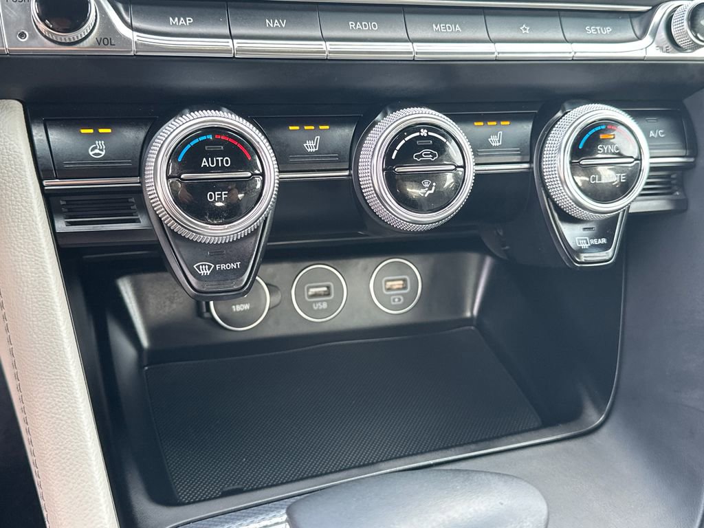 Used 2023 Genesis G70 3.3T AWD/4WD image 30