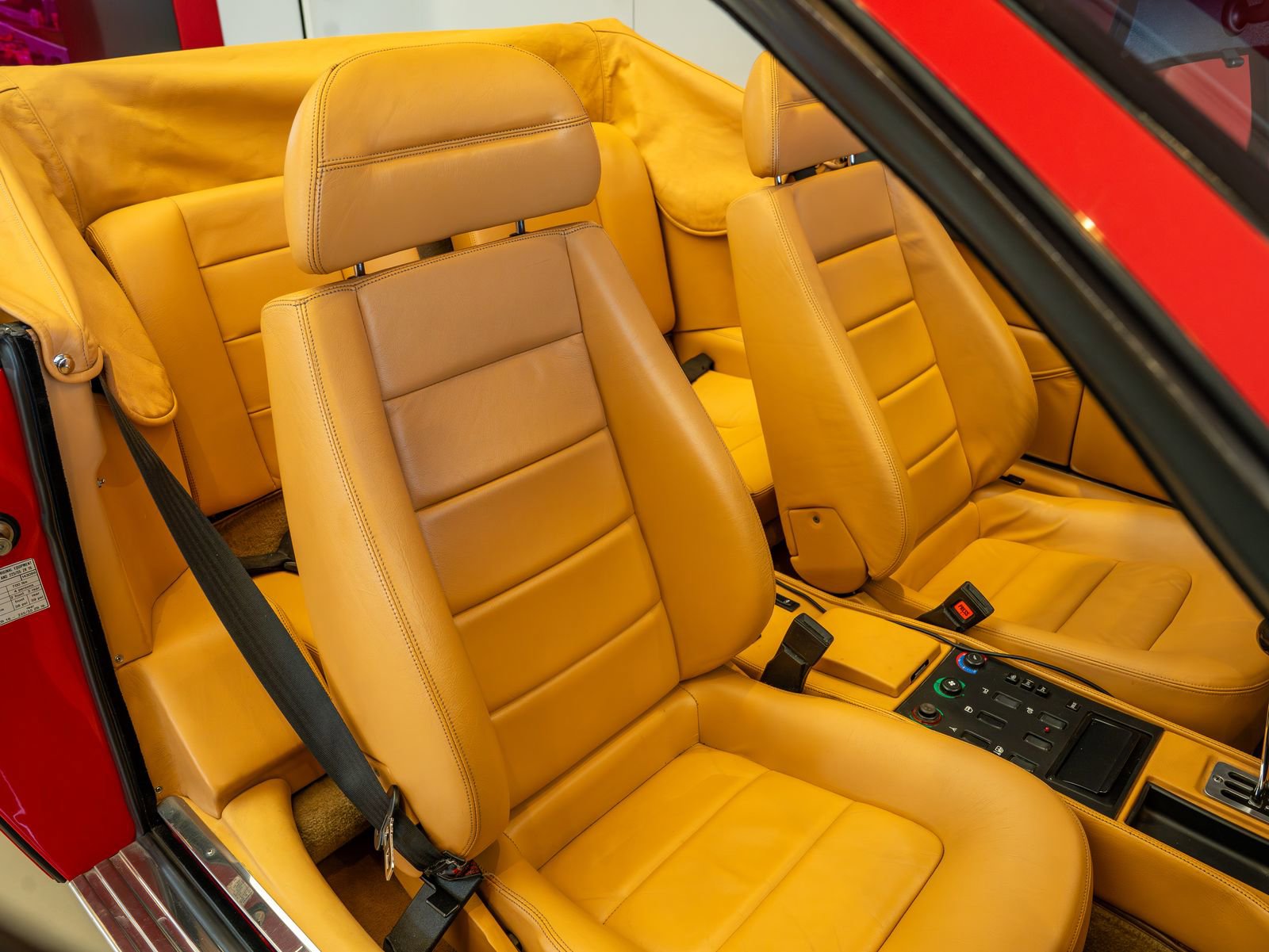 Used 1989 Ferrari Mondial T Cabriolet RWD image 21