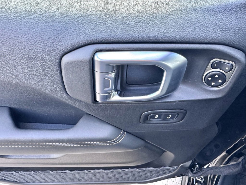 New 2026 Jeep Wrangler Sahara image 9