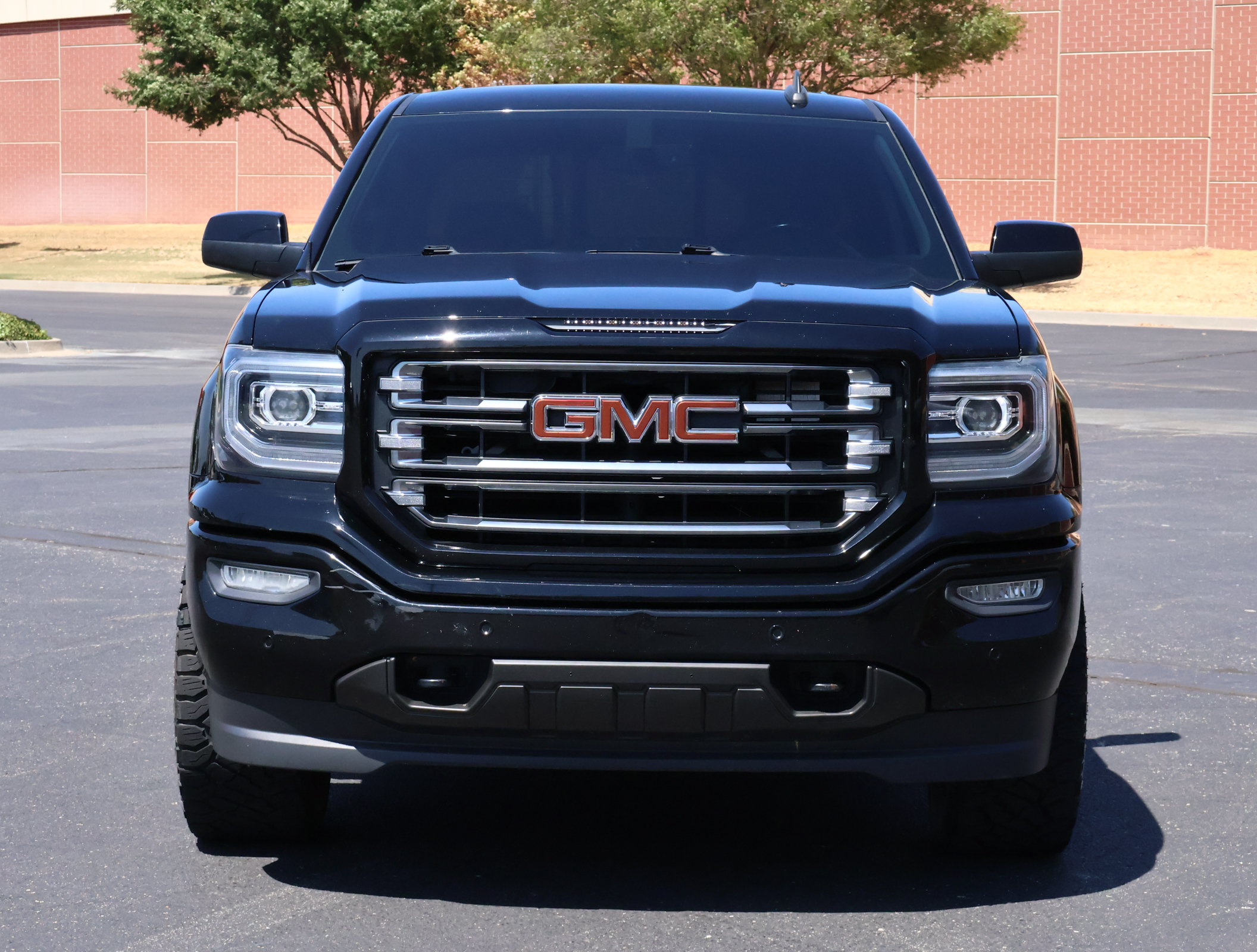 Used 2018 GMC Sierra 1500 SLT AWD/4WD image 27