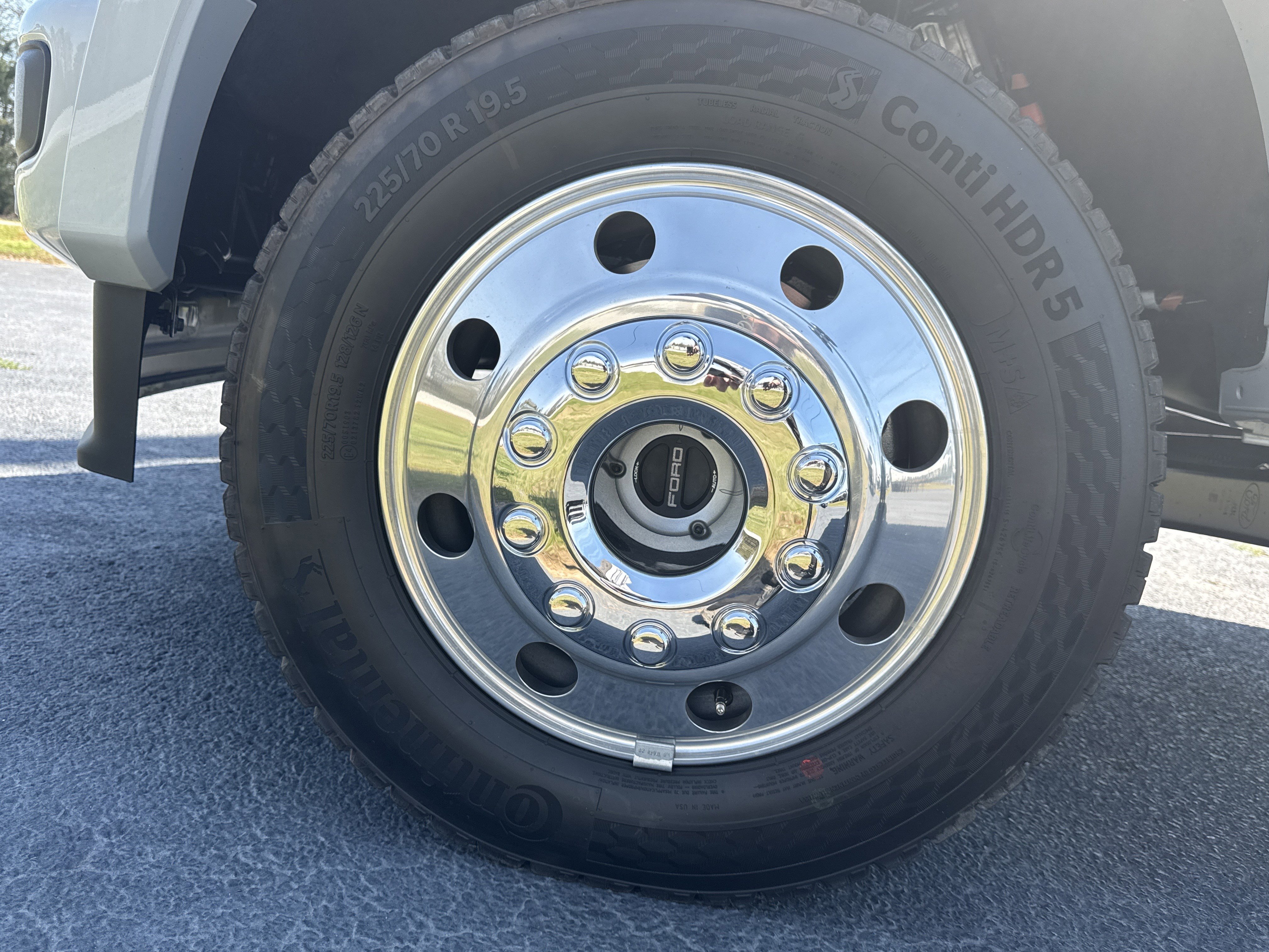 New 2026 Ford F450 Platinum image 10